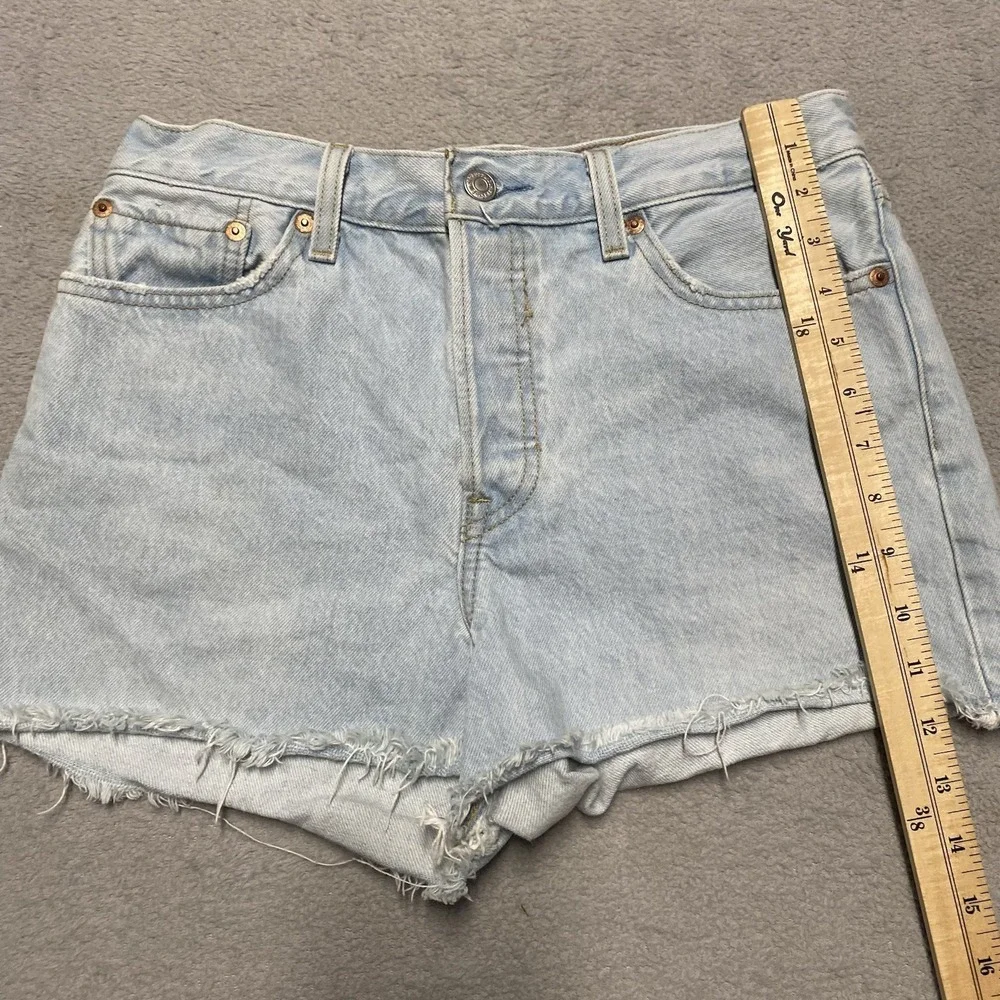 Levis‎ Premium Wedgie Shorts Womens 29 Raw Hem Button High Rise Cut Off